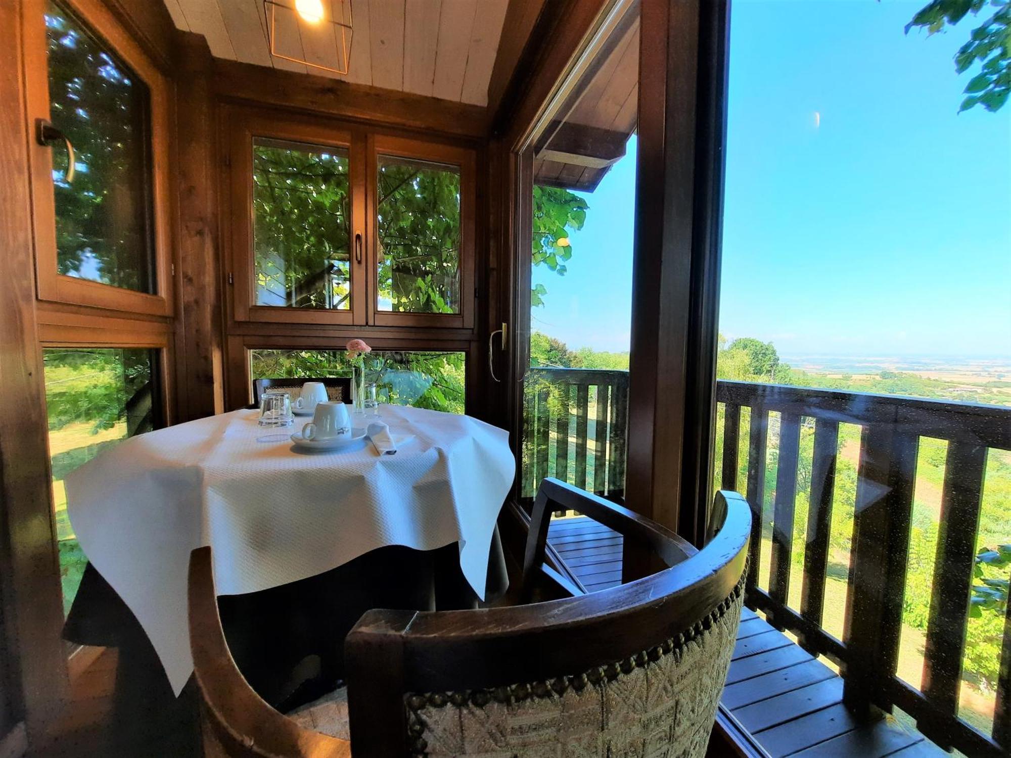 Casa Sull'Albero Aromantica San Salvatore Monferrato Eksteriør billede